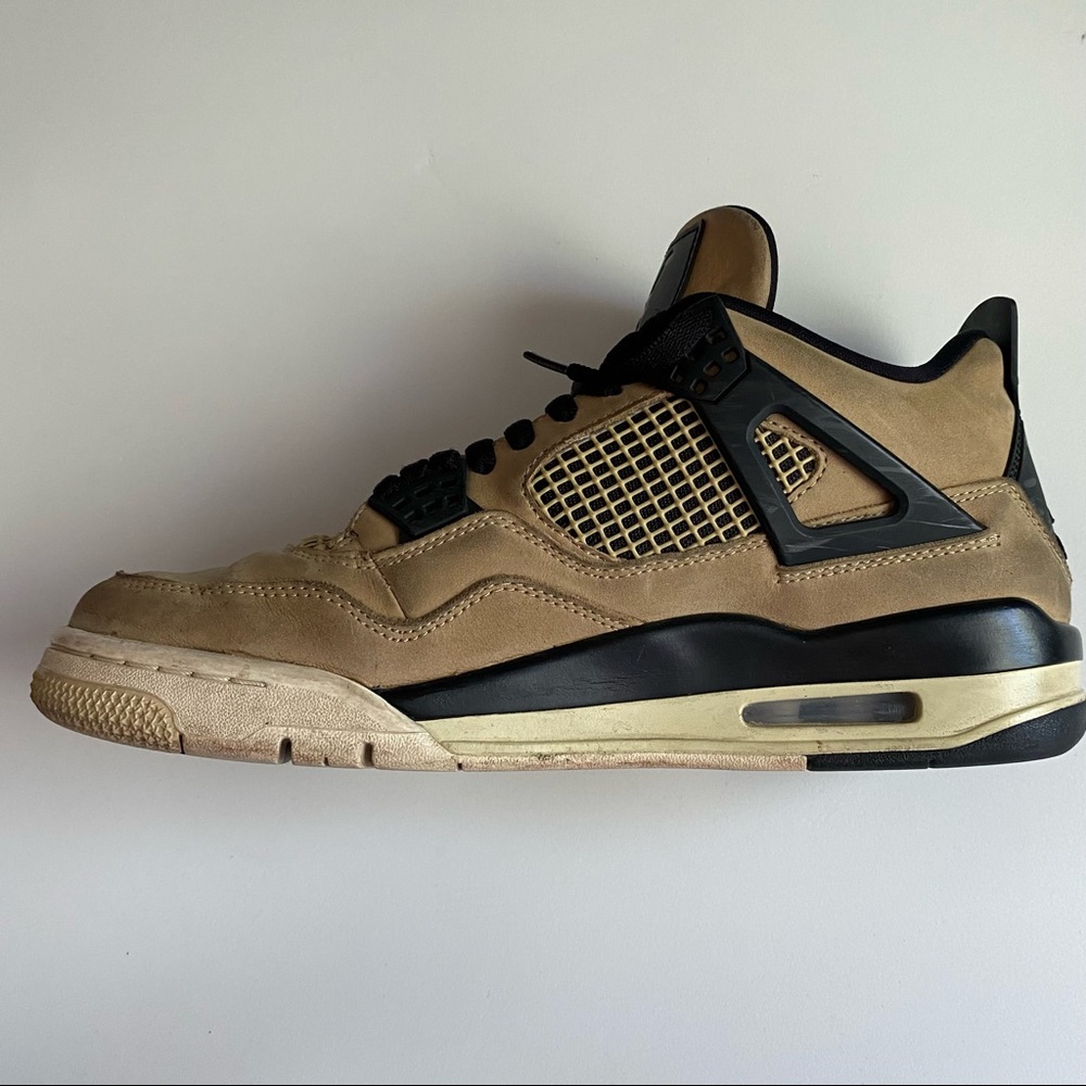 Jordan 4 “Mushrooms” Size 11 Womens - Picture 2 of 13